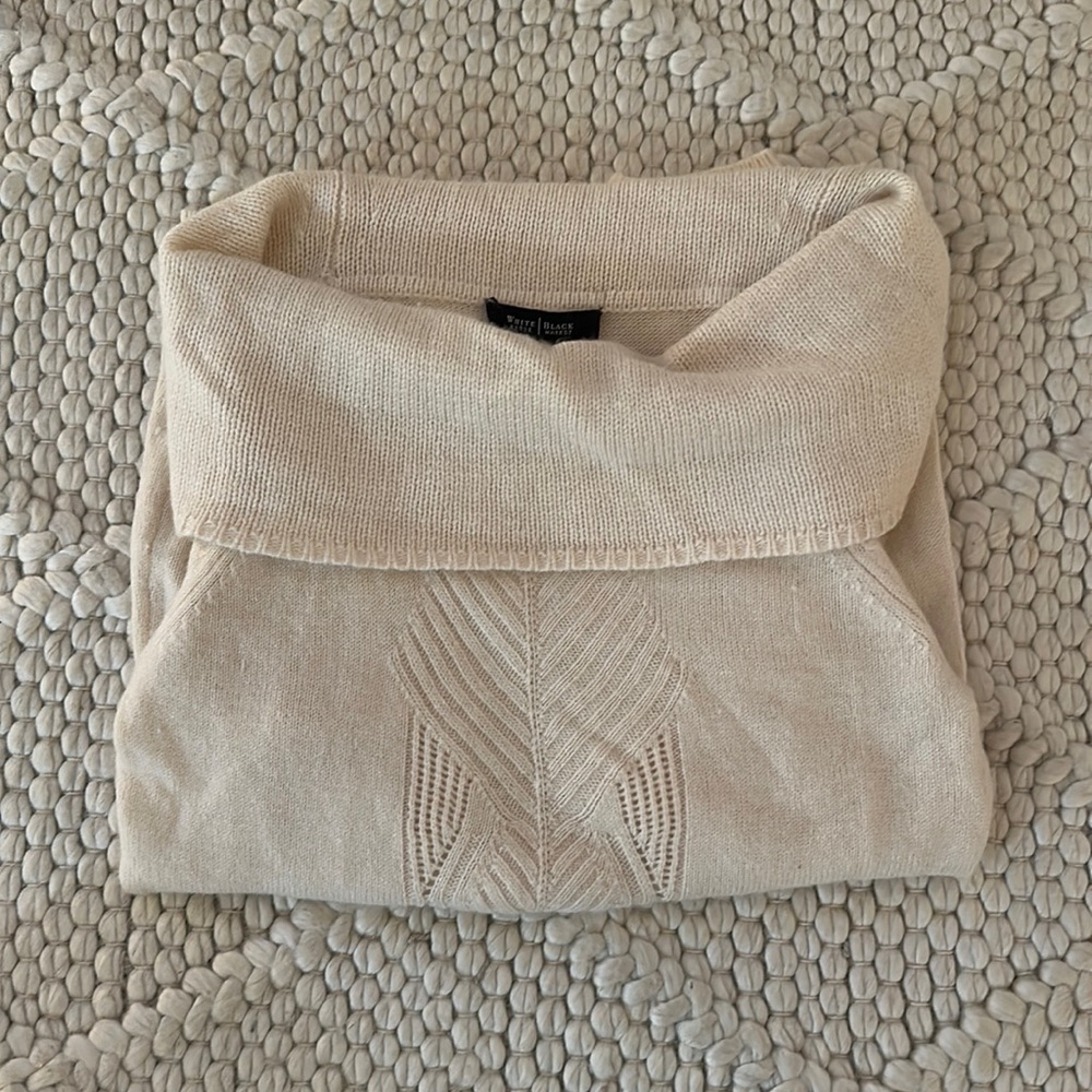 Cream Scoop Turtleneck Sweater — Soft Blend Sweater